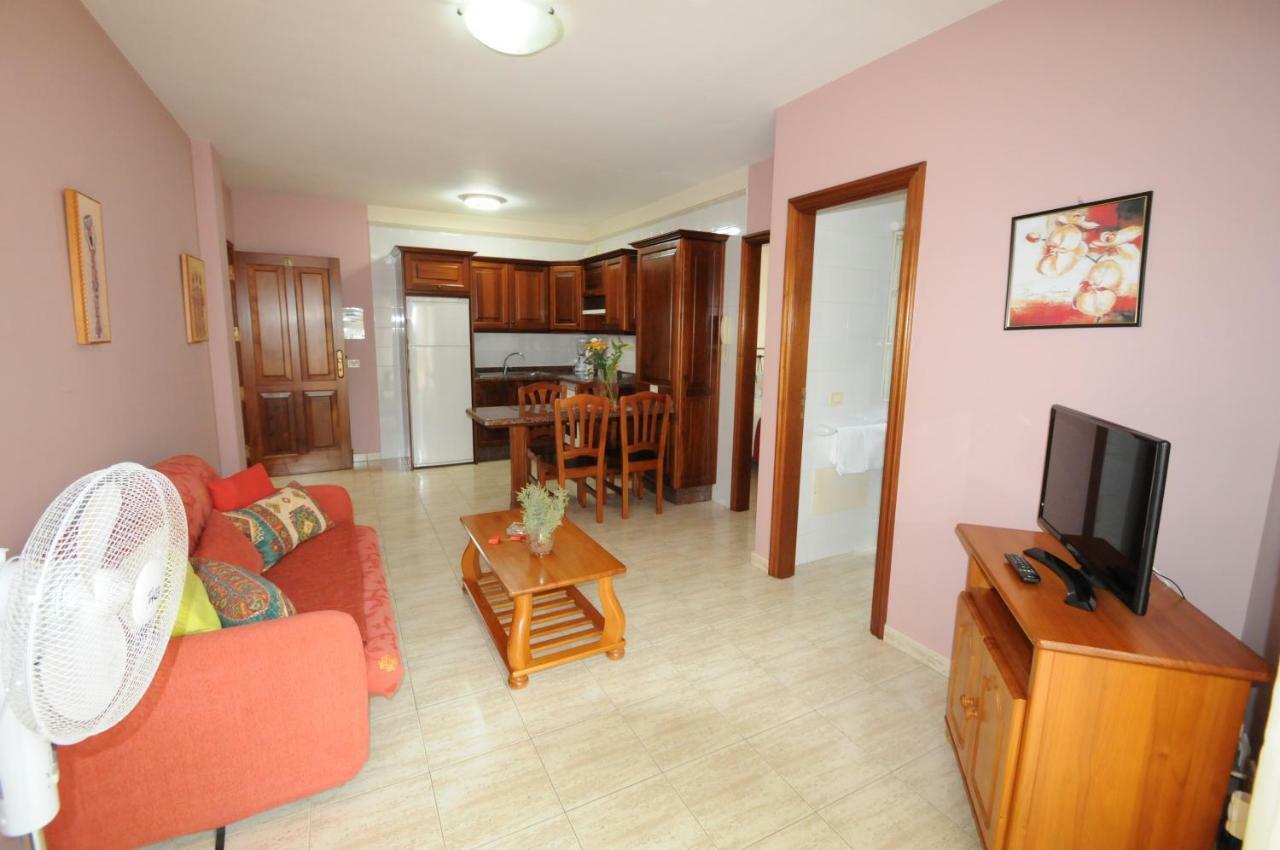 Apartamentos Edalmar Frontera Luaran gambar