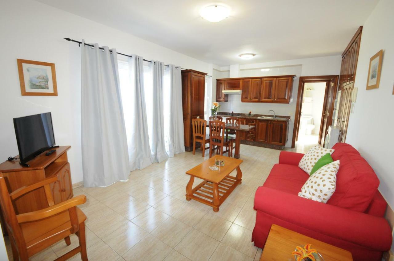 Apartamentos Edalmar Frontera Luaran gambar