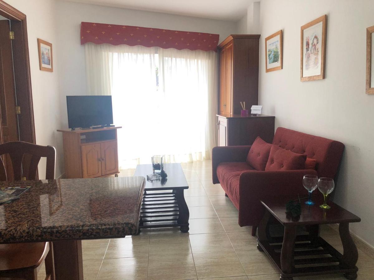 Apartamentos Edalmar Frontera Luaran gambar